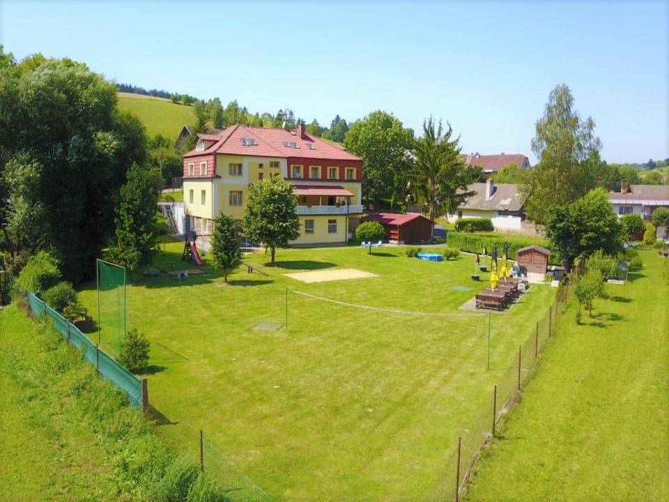 Penzion Horacko Uncin Exterior photo